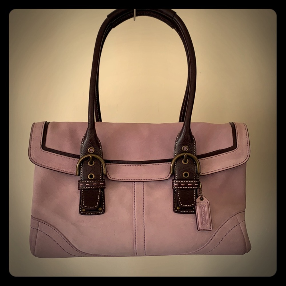 Beautiful Lavender Coach Purse 👛